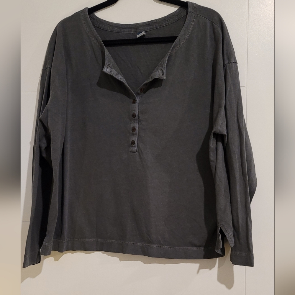 Old Navy Gray Henley